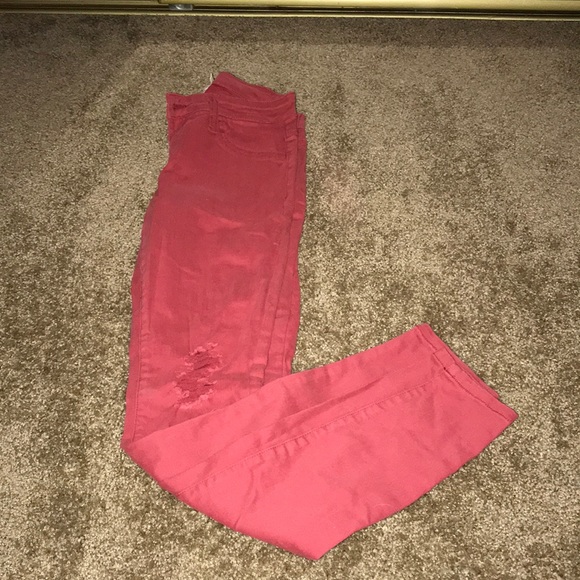 Ripped red jeans - Picture 2 of 2